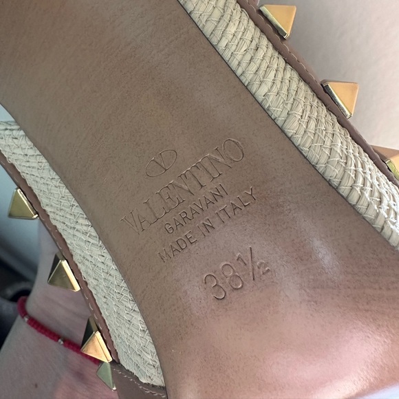 VALENTINO GARAVANI Raffia Pumps - Picture 13 of 14